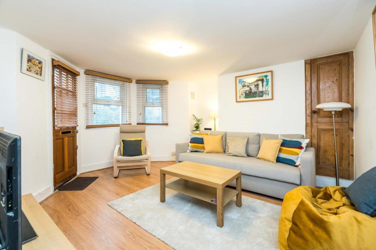 New Stylish 1 Bedroom Flat With Garden | London Exteriör bild